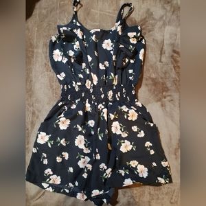 Thread story • Floral Romper